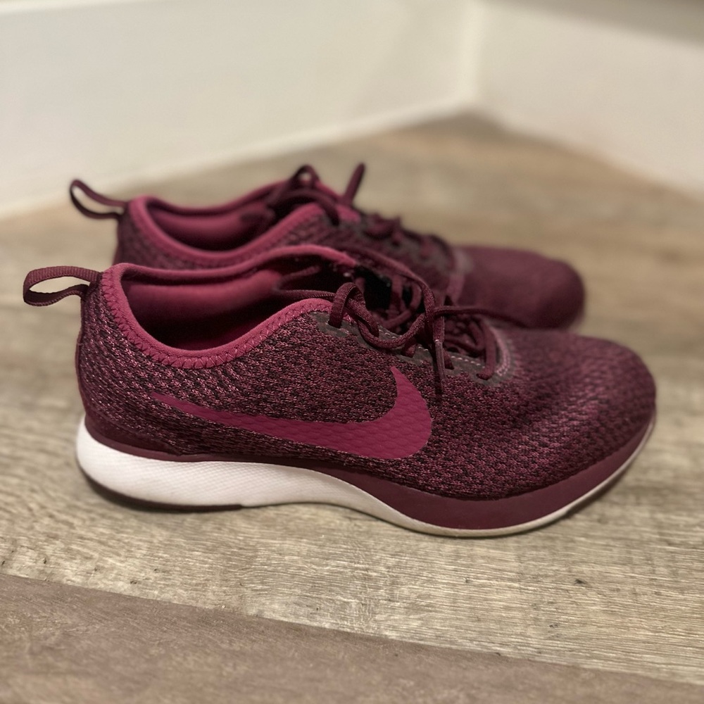 Nike women size 6